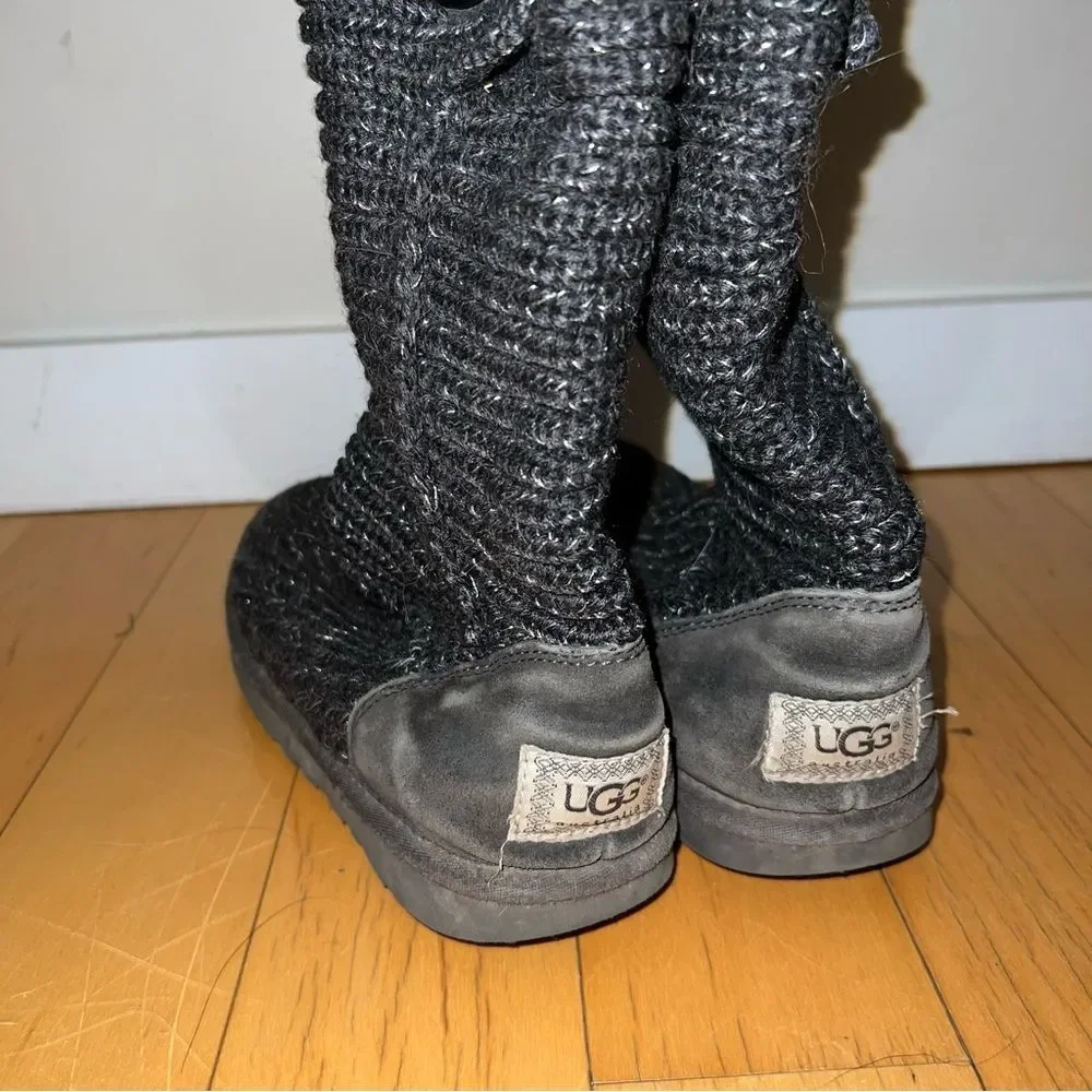 UGG Classic Cardy Pull-On Buttoned Boots Grey Size 8